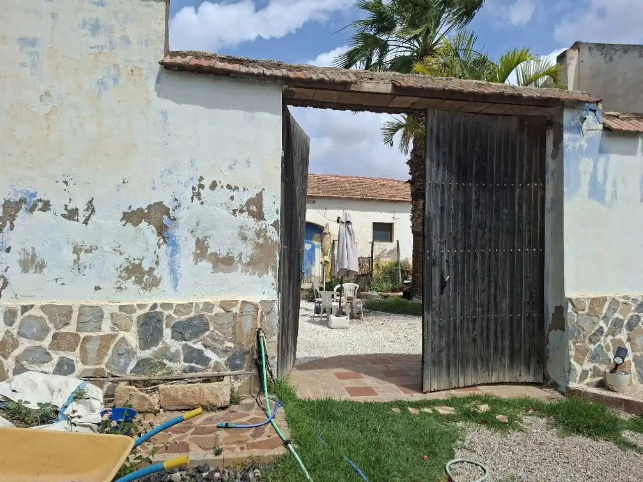 Vista exterior de Casa o xalet en venda en Cartagena amb Jardí privat