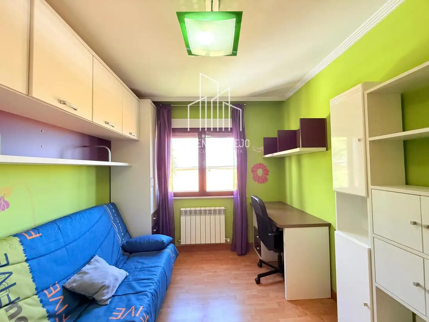 Habitación de Casa adosada en venta en Galindo y Perahuy con Calefacción, Jardín privado y Terraza