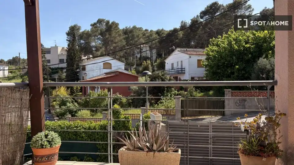 Vista exterior de Piso de alquiler en Canyelles con Aire acondicionado, Calefacción y Amueblado