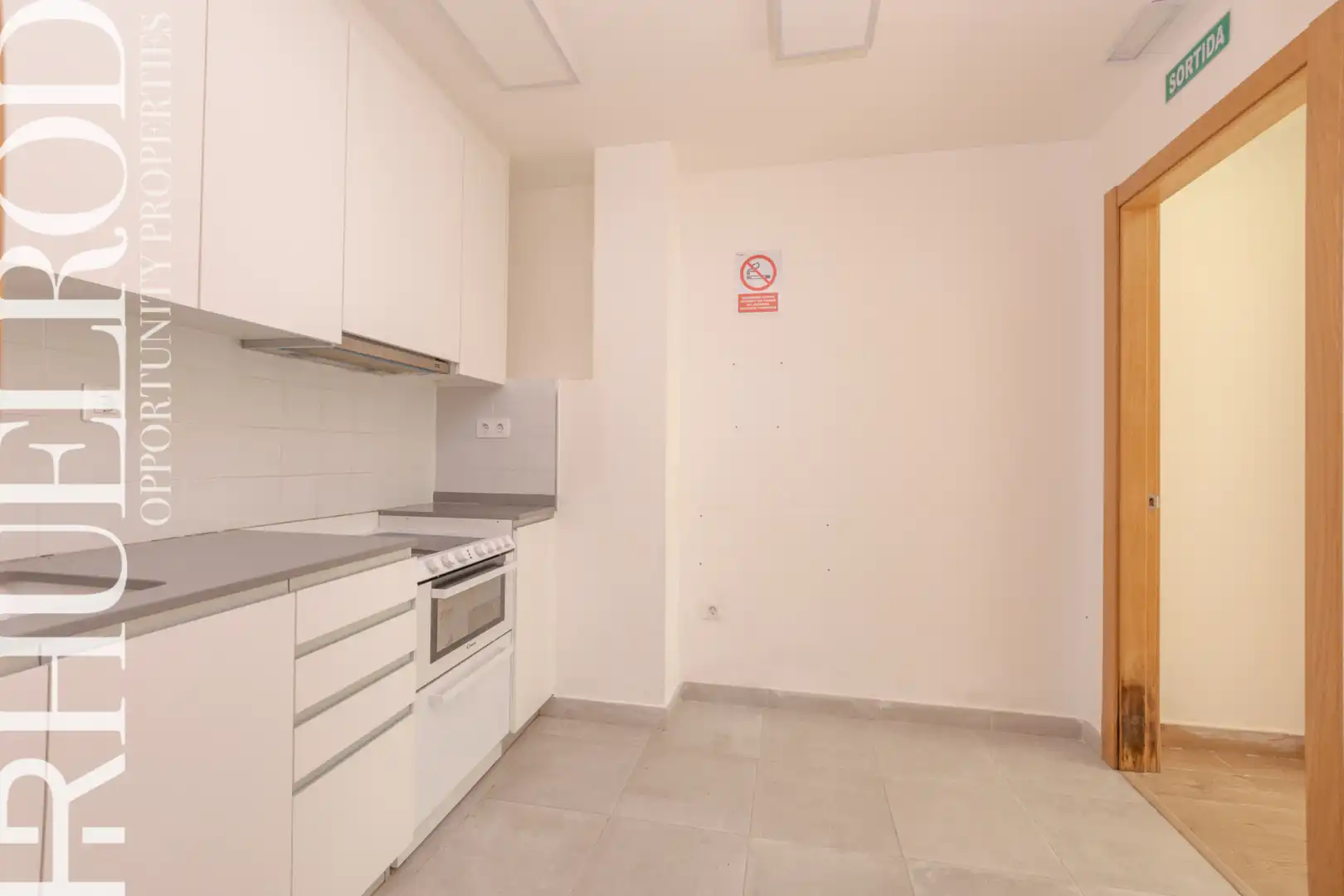Geschaftsraum zur Miete in Avinguda del Maresme, Centre