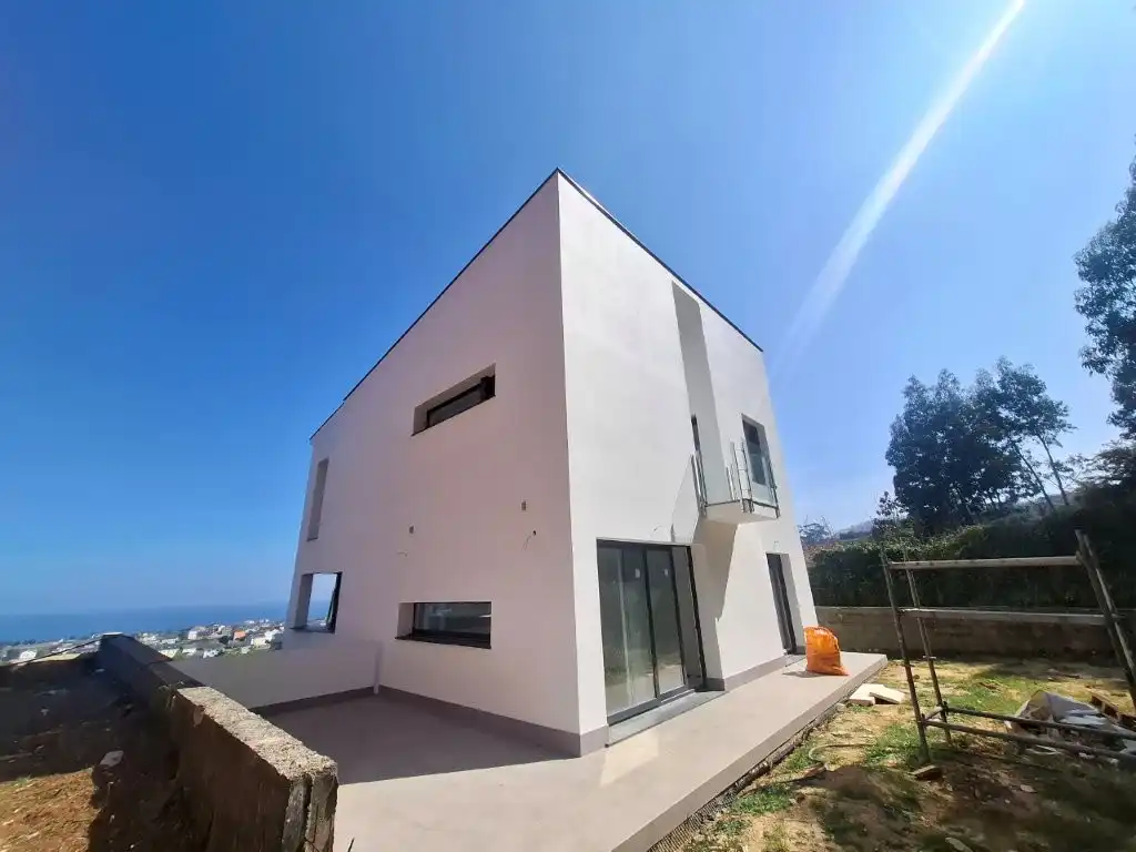 Vista exterior de Casa o xalet en venda en Foz amb Jardí privat, Terrassa i Traster