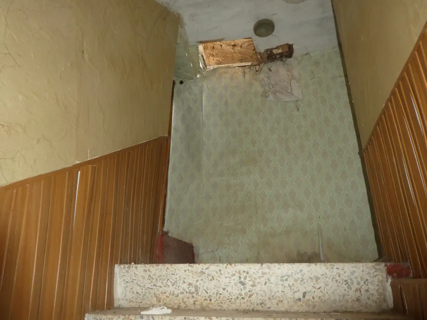 Casa adosada en venda en Santa María del Campo amb Moblat