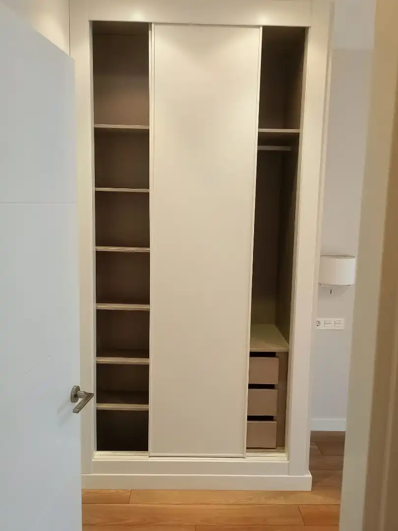 Bedroom of Flat for rent in Oviedo   with Heating, Parquet flooring and Oven