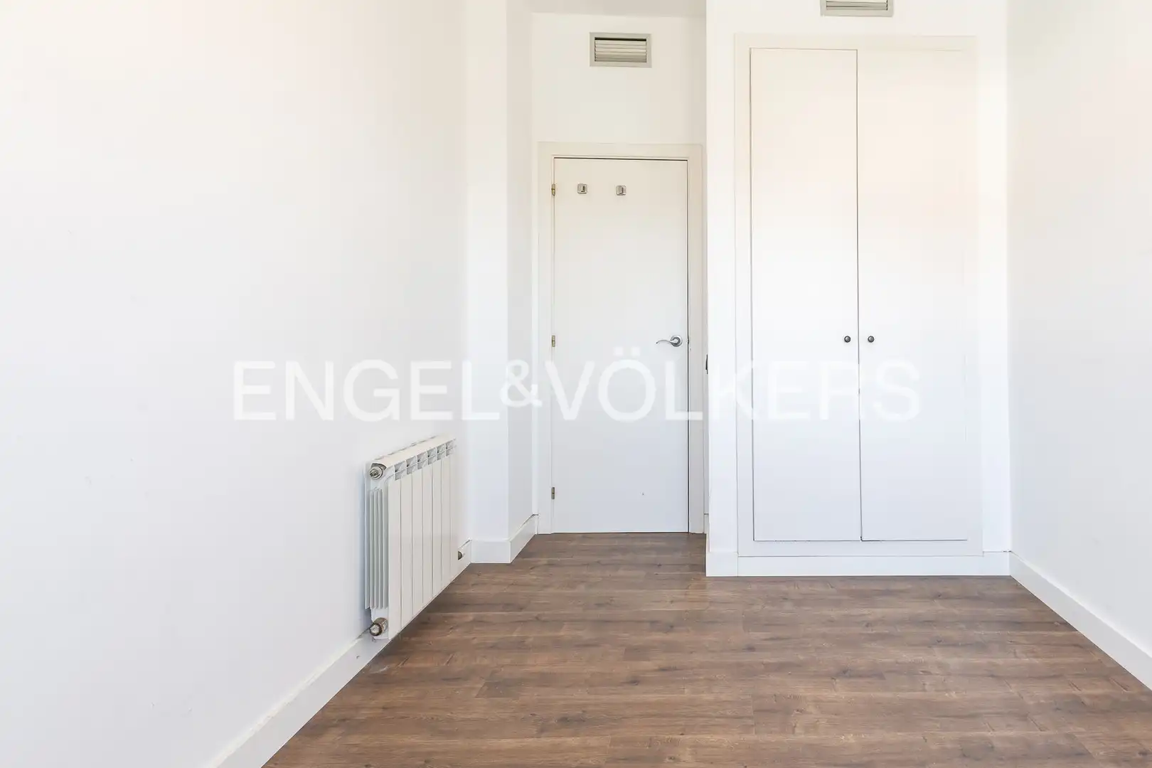 Habitación de Dúplex en venta en Montgat con Aire acondicionado, Calefacción y Jardín privado