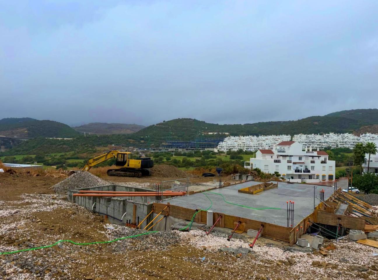 Vista exterior de Casa o chalet en venta en Estepona con Aire acondicionado, Jardín privado y Terraza