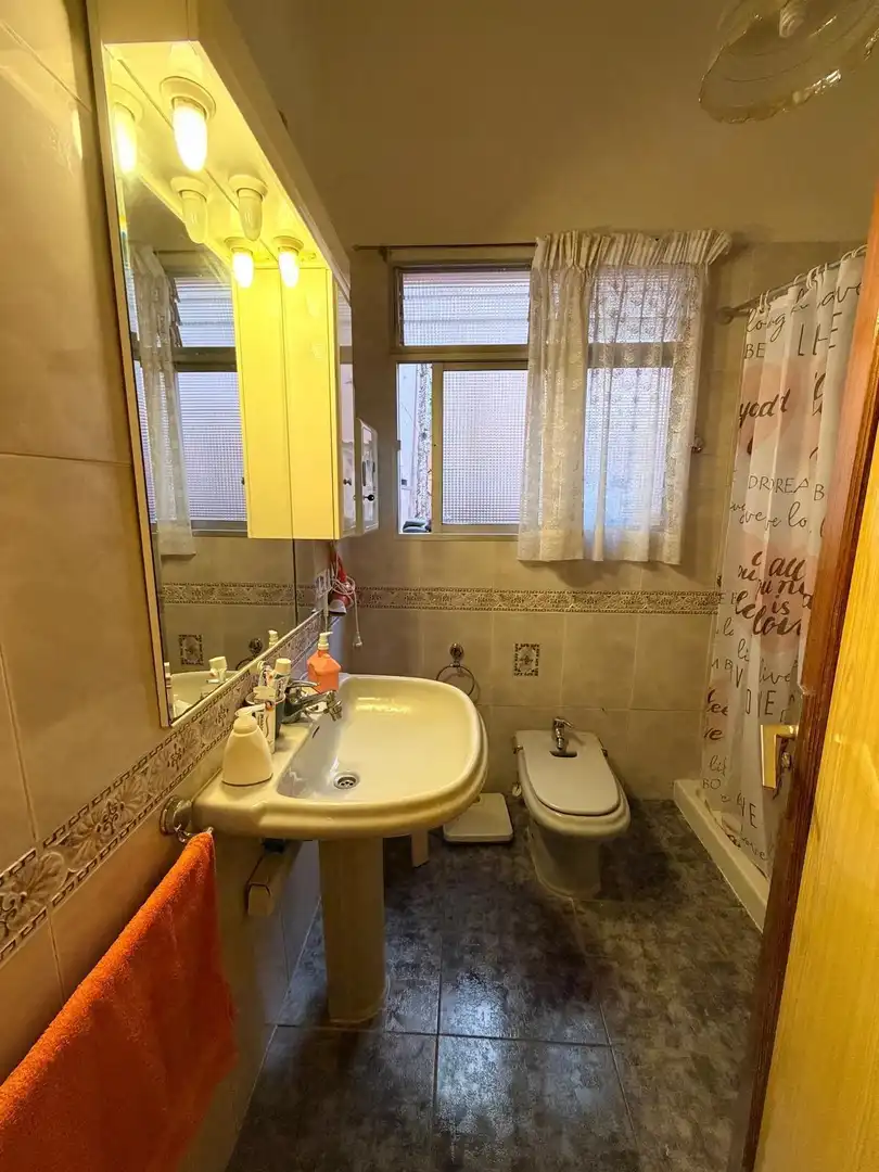 Badezimmer von Wohnung zum Verkauf in Santa Cruz de Tenerife mit Klimaanlage, Terrasse und Möbliert