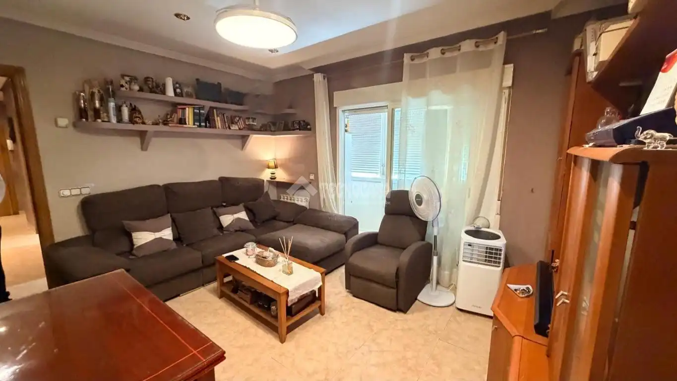 Sala de estar de Piso en venta en Madrid con Calefacción, Terraza y Balcón
