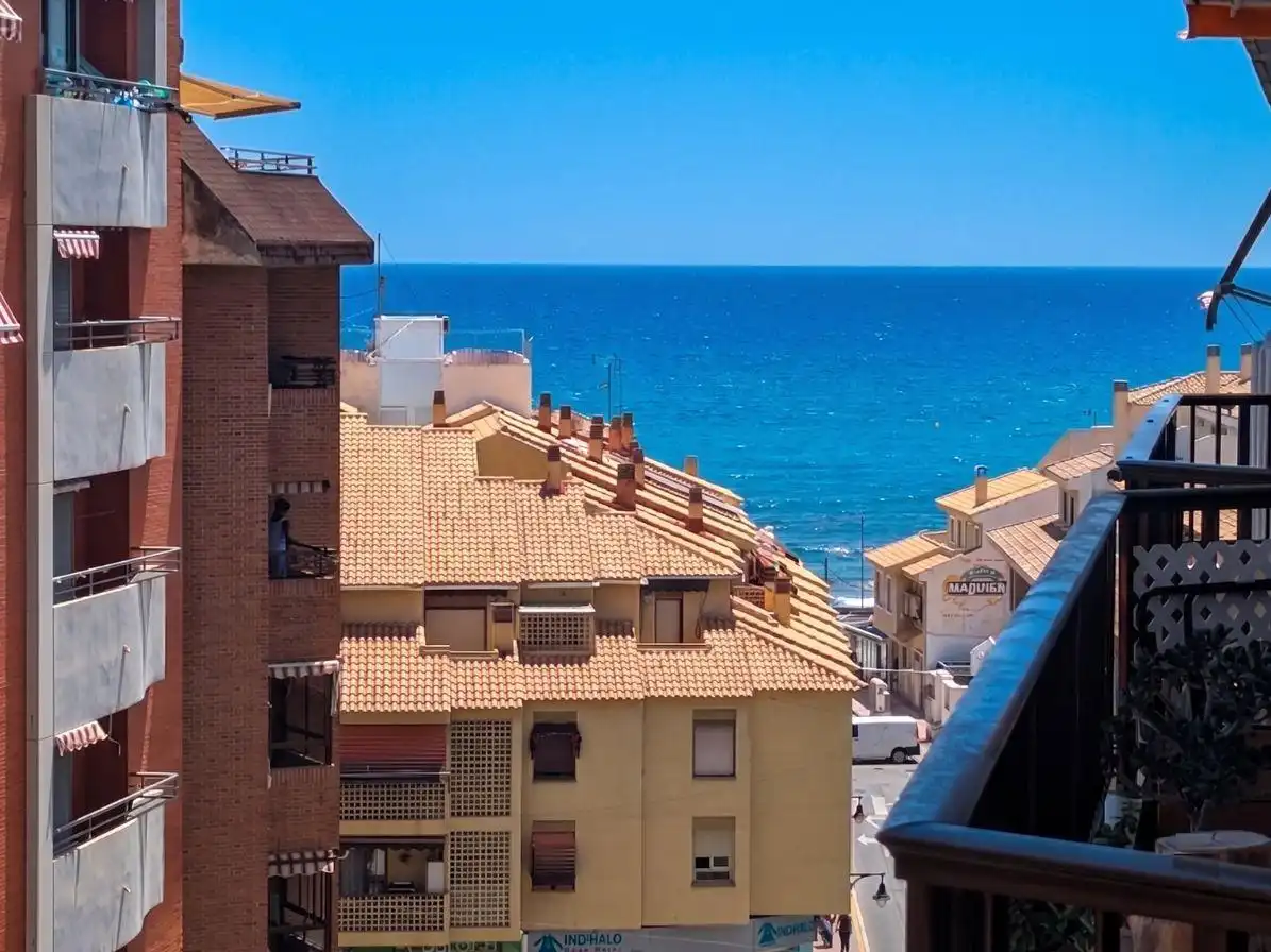 Vista exterior de Pis en venda en El Campello