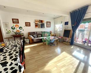 Living room of Flat for sale in Badalona  with Heating, Parquet flooring and Balcony