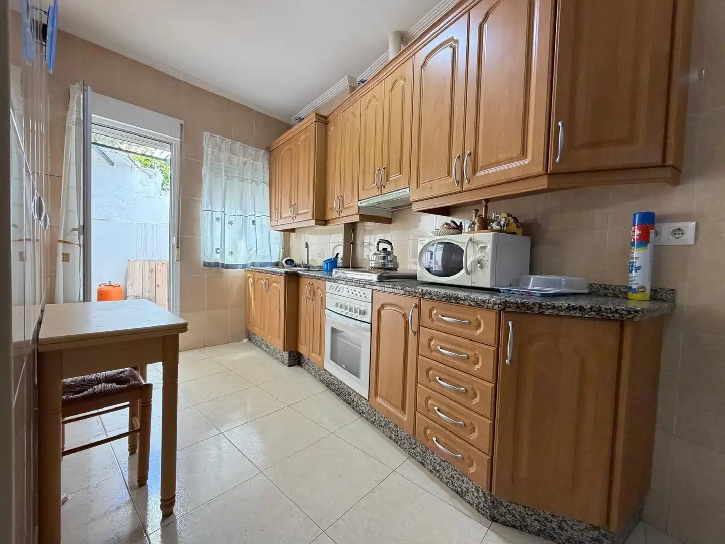 Cuina de Casa o xalet de lloguer en Don Benito amb Aire condicionat i Moblat