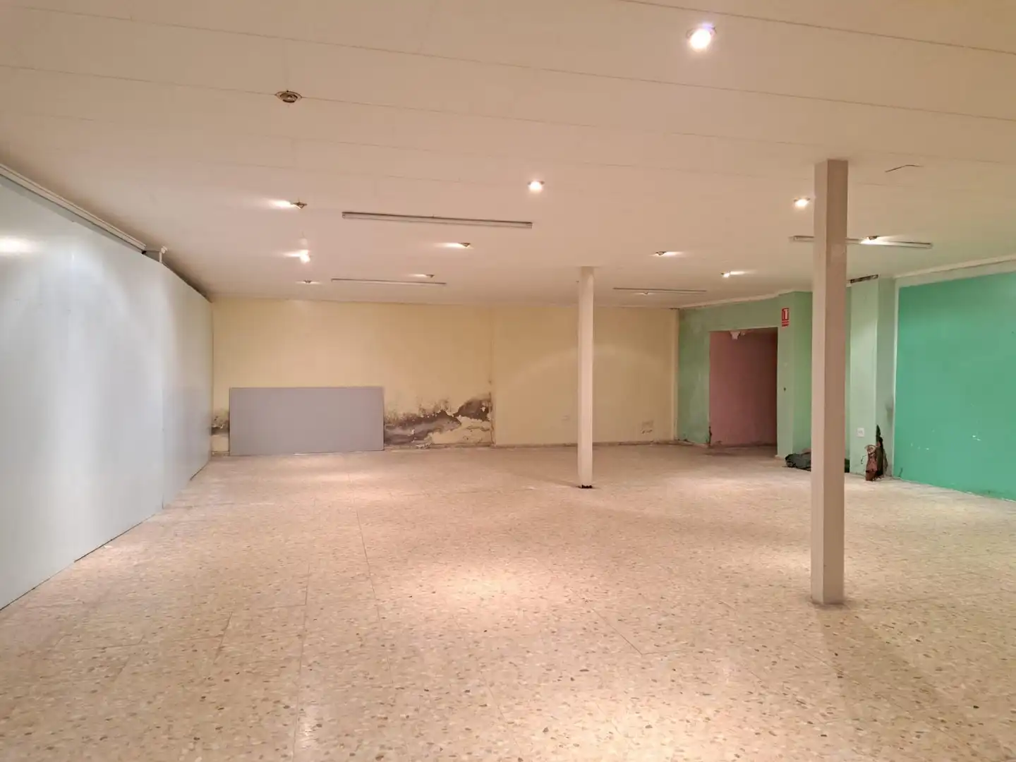 Buildings for sale in Calle Real , 38, Utiel