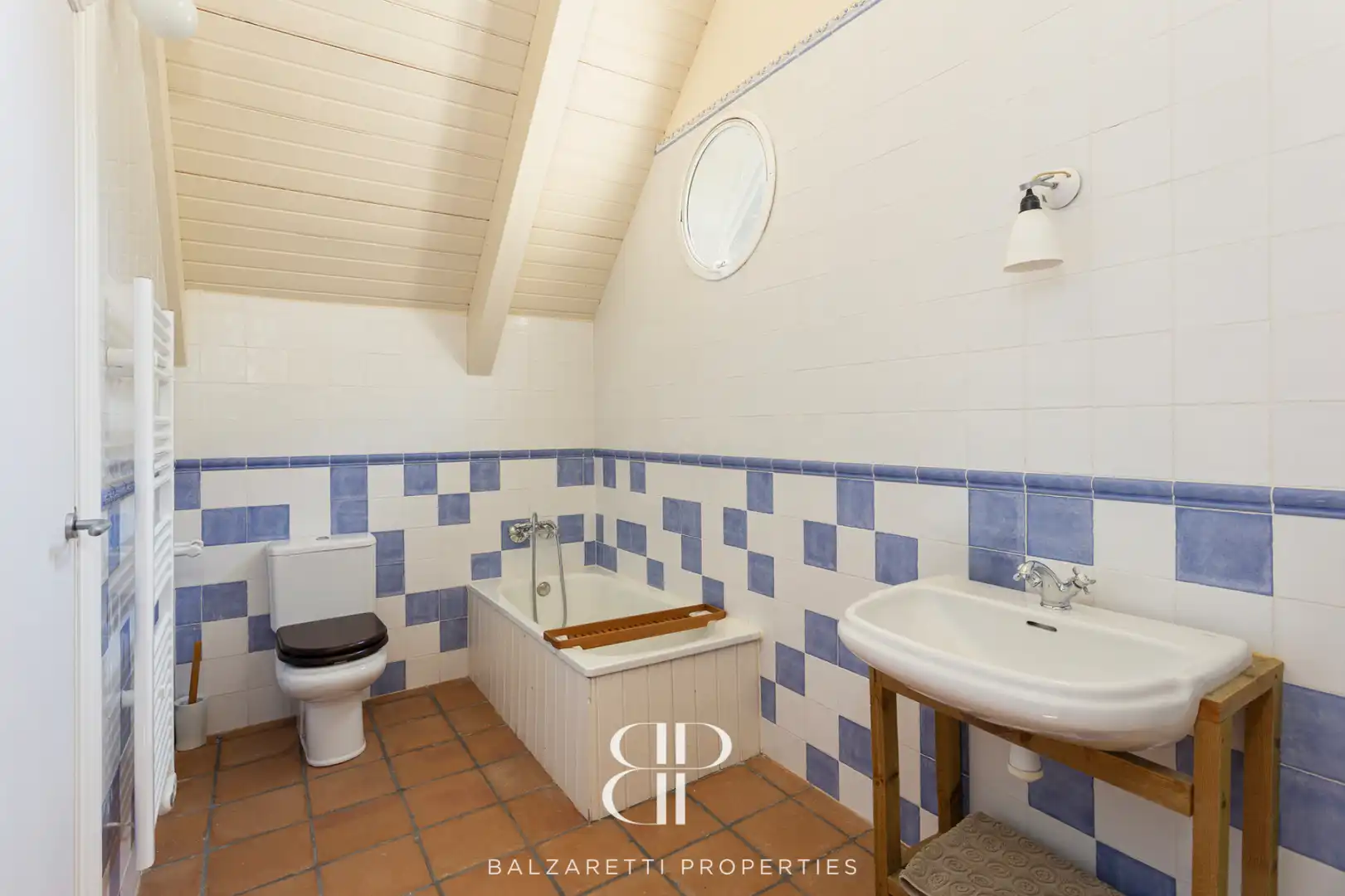 Bathroom of Houses for sale in Vallromanes  with Air Conditioner, Heating and Private garden