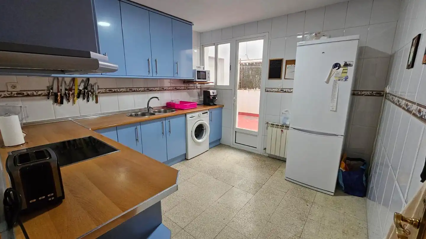 Küche von Wohnung zum Verkauf in Granada mit Möbliert