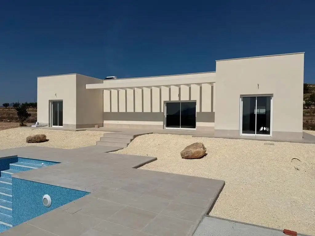 Villa avec piscine à vendre à El Pinós / Pinoso, imagen 3