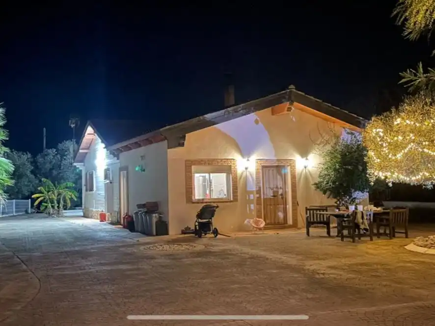 Maison rustique avec jardin à vendre à Carrer Major 1