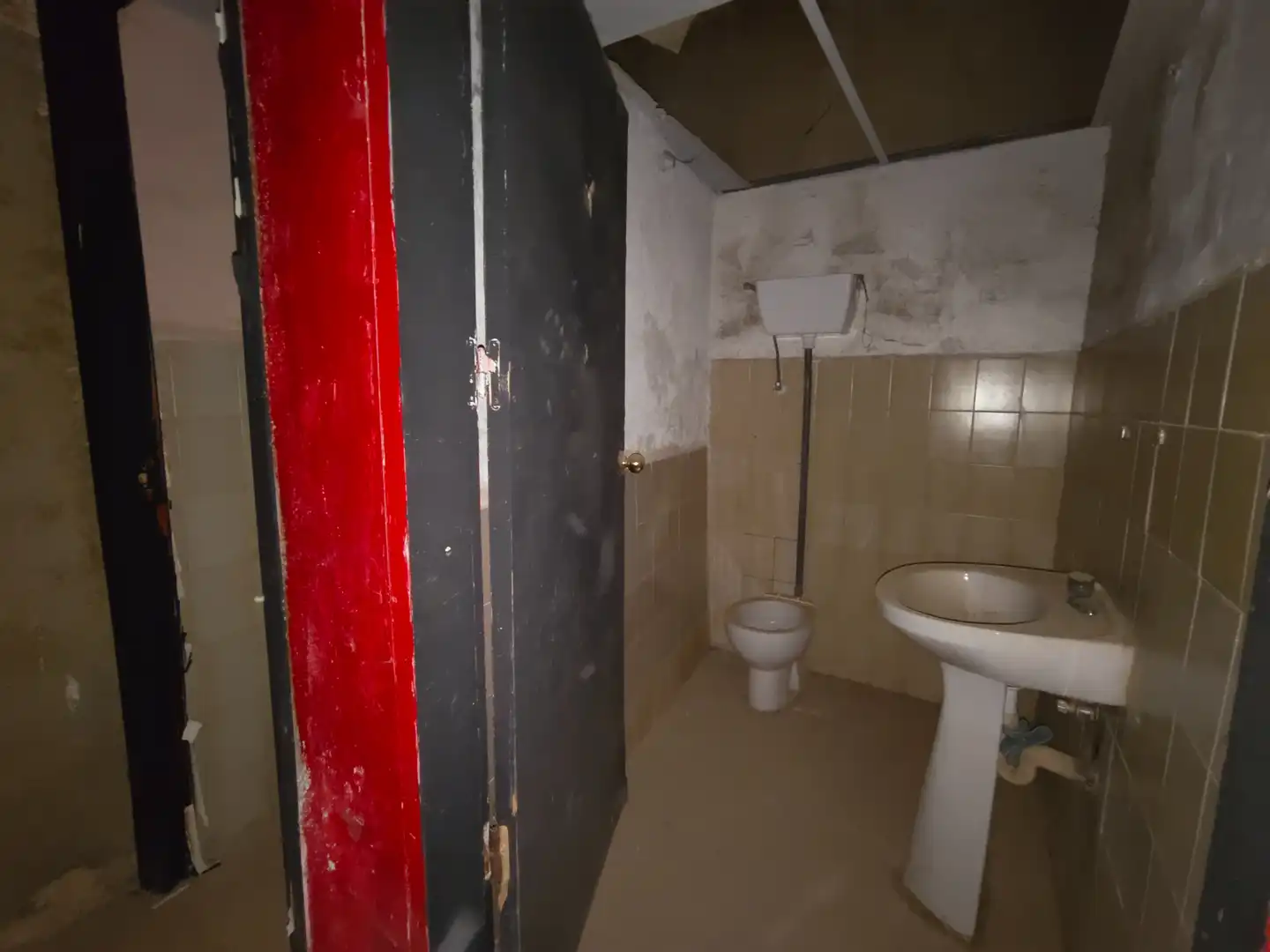 Bathroom of Commercial properties for sale in La Peza  with Terrace