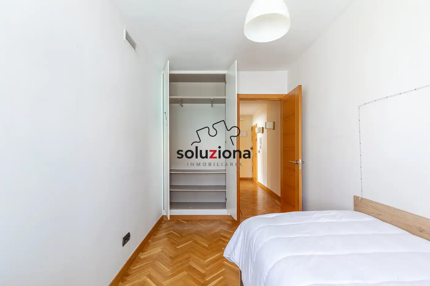 Bedroom of Flat for sale in San Isidro
