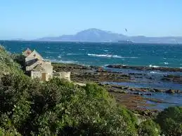 Vista exterior de Casa o xalet en venda en Algeciras amb Aire condicionat, Jardí privat i Terrassa