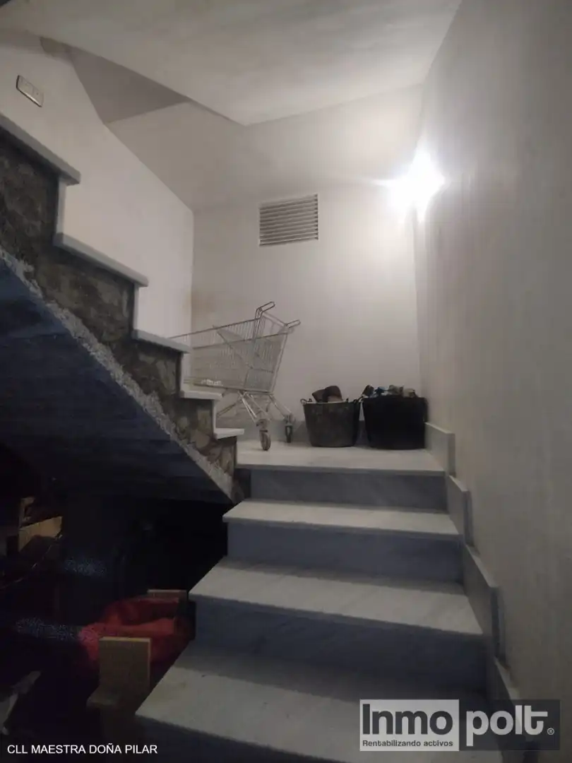 Business premises for sale in Calle Maestra Doña Pilar 30, imagen 6