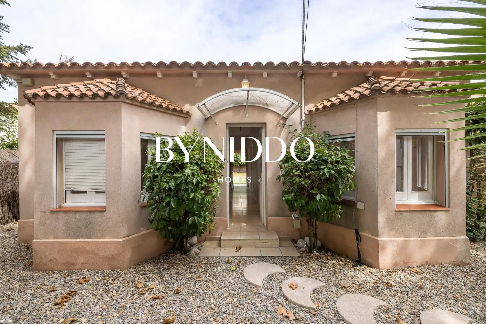 Vista exterior de Casa o chalet en venta en Sant Cugat del Vallès con Aire acondicionado, Calefacción y Jardín privado