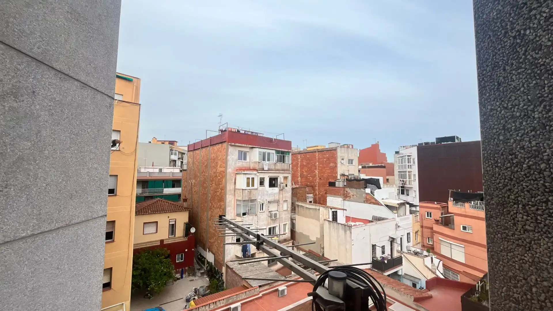 Exterior view of Flat for sale in Cornellà de Llobregat