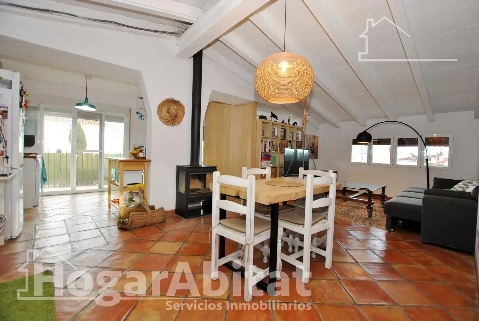 Sala d'estar de Casa o xalet en venda en Oliva amb Aire condicionat, Jardí privat i Terrassa