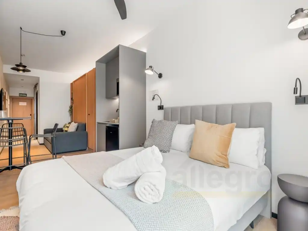 Bedroom of Commercial properties for sale in Puente de Vallecas