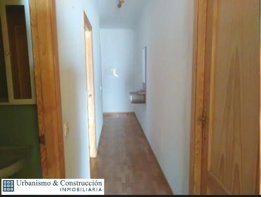 Einfamilien-Reihenhaus zum Verkauf in Piedrabuena mit Klimaanlage, Parkett und Terrasse