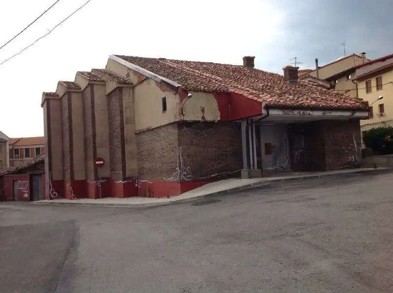 Local comercial en venda a Pradoluengo, imagen 3