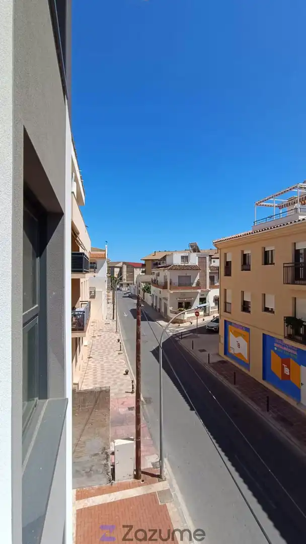 Vista exterior de Piso de alquiler en Benalmádena con Aire acondicionado, Parquet y Terraza
