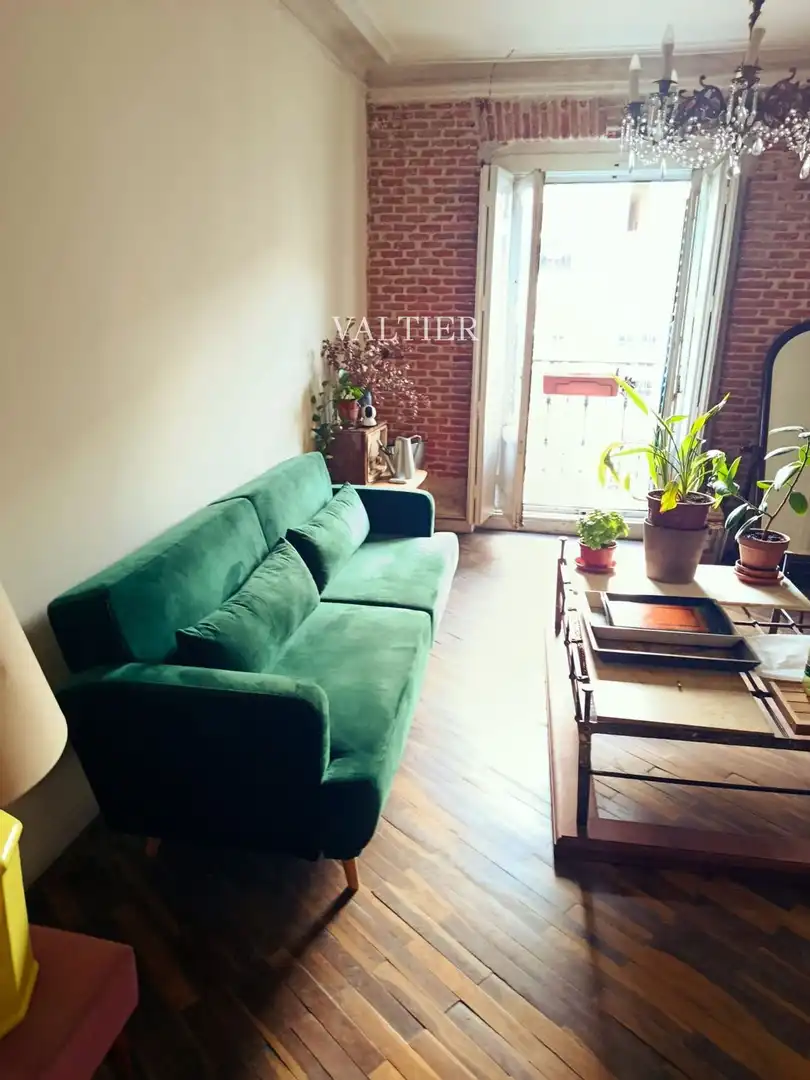 Living room of Flat for rent in Madrid  with Air Conditioner, Storage room and Furnished