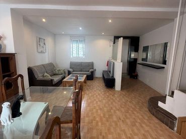 Casa en venta en Fernán-Núñez