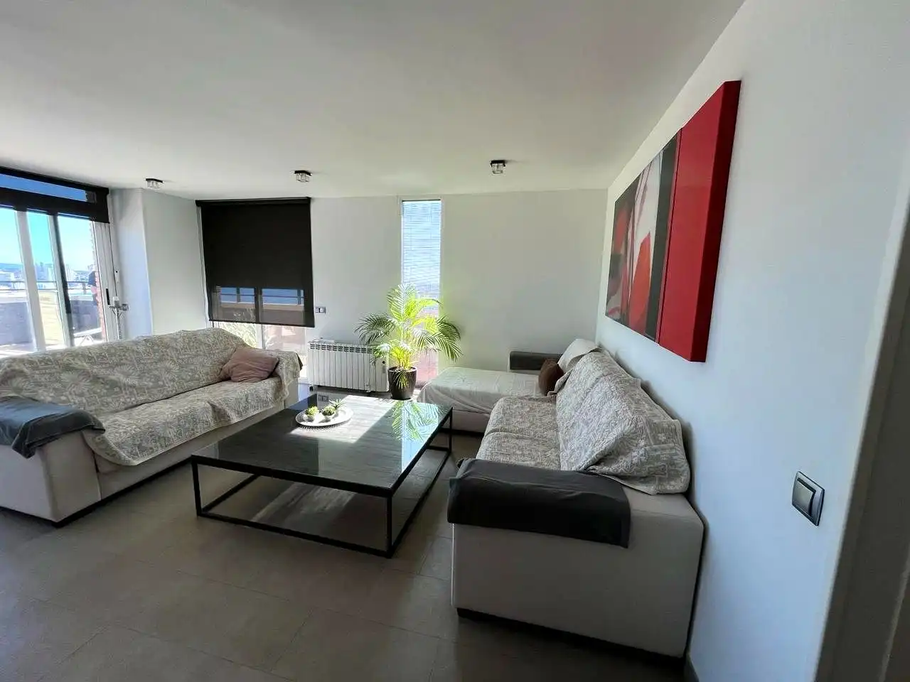 Sala de estar de Ático en venta en Benidorm con Aire acondicionado, Terraza y Piscina comunitaria