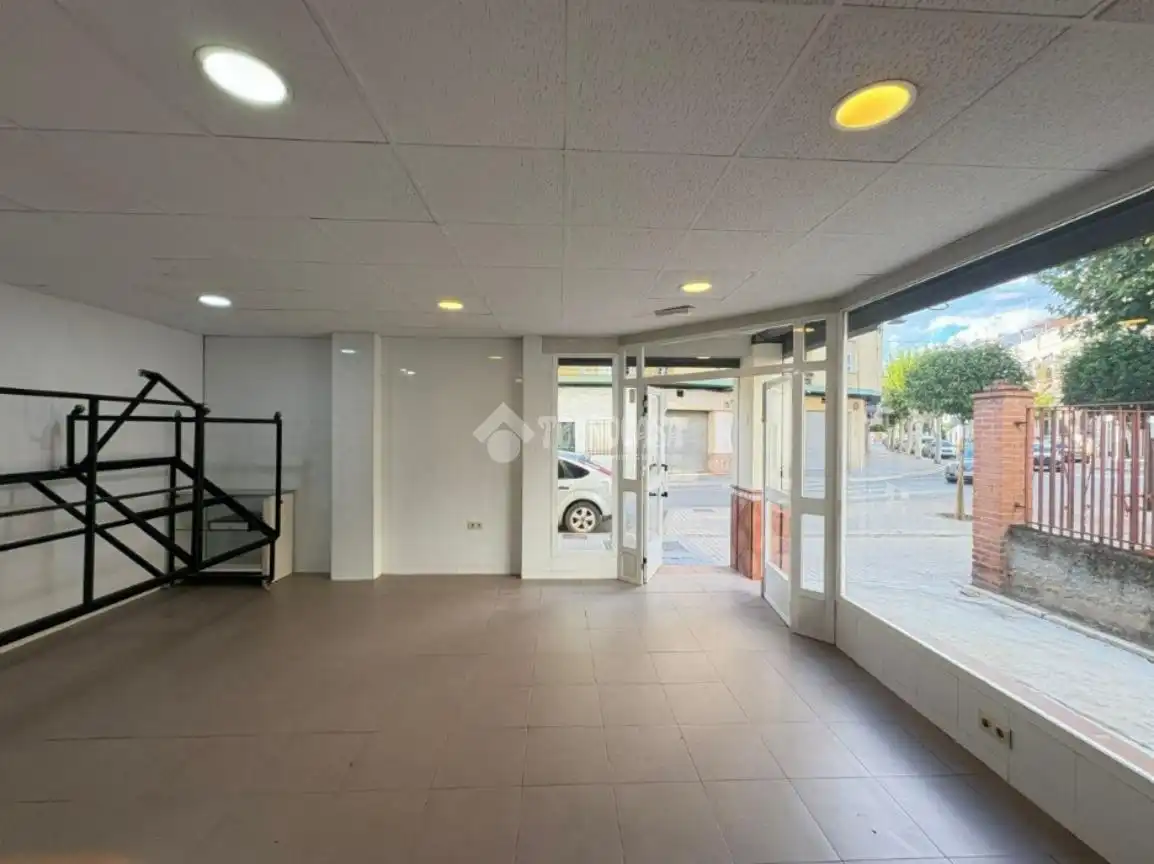 Local comercial en venda a Andújar, imagen 16
