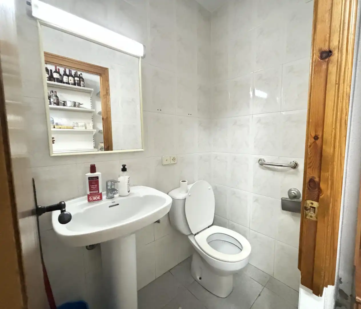 Baño de Casa adosada en venta en Sant Feliu de Pallerols con Calefacción, Jardín privado y Terraza