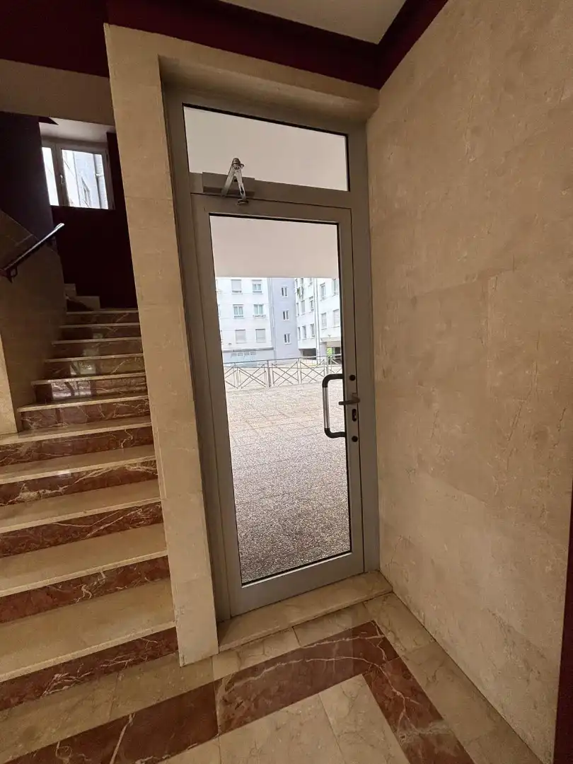 Piso en venta en Oviedo  con Calefacción, Parquet y Trastero