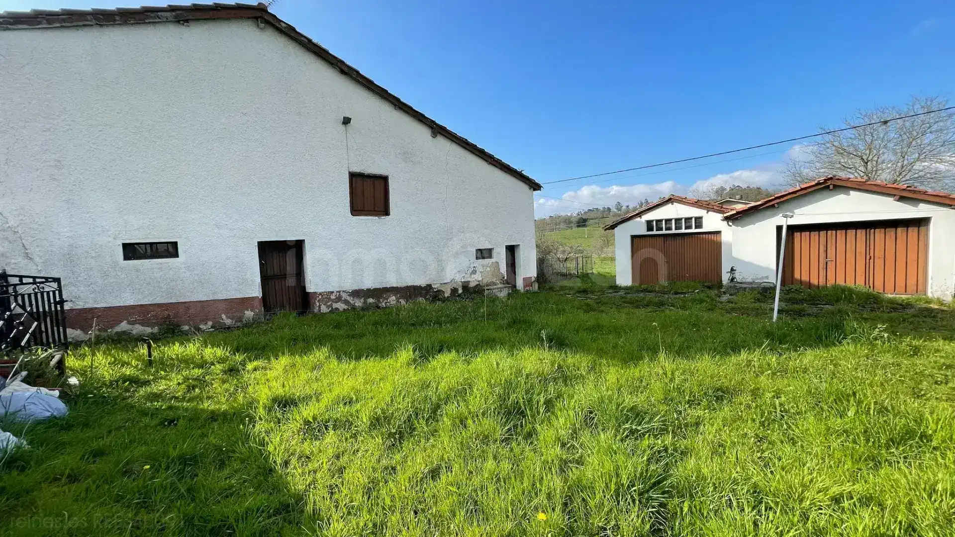 Houses for sale in Nava  with Terrace