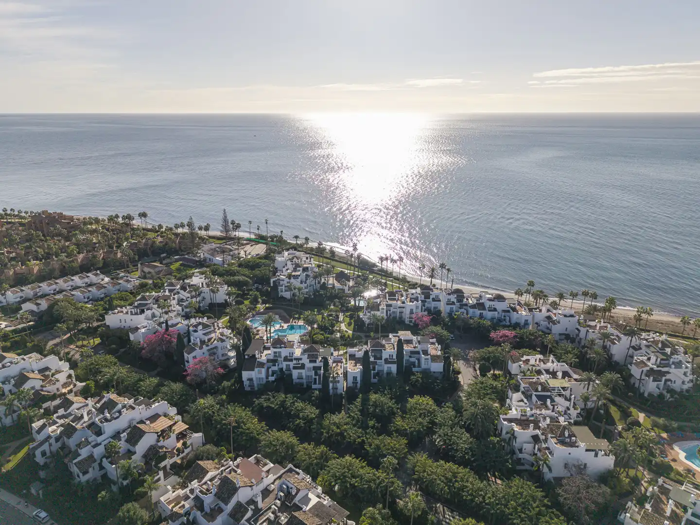 Exterior view of Ground floor for sale in Estepona  with Terrace, Swimming Pool and Community pool