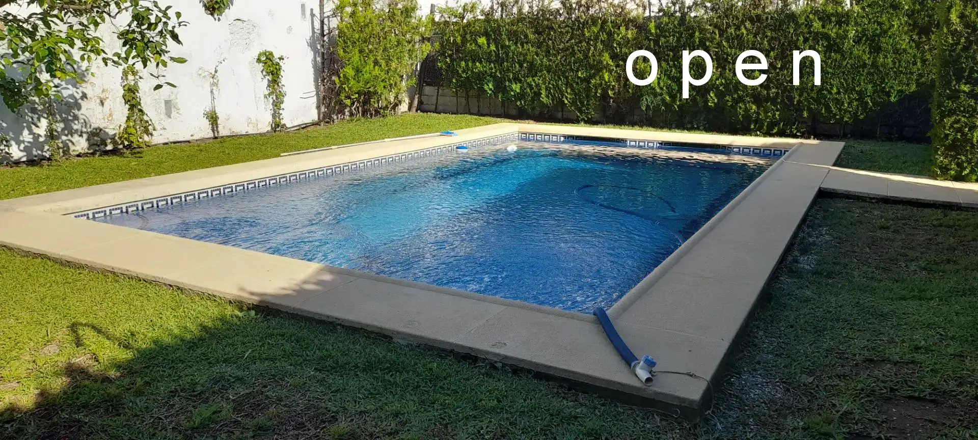 Piscina de Casa o chalet en venta en Córdoba con Aire acondicionado, Calefacción y Jardín privado