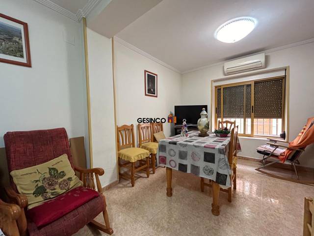 Casa-chalet en Venta en Novelé  / Novetlè