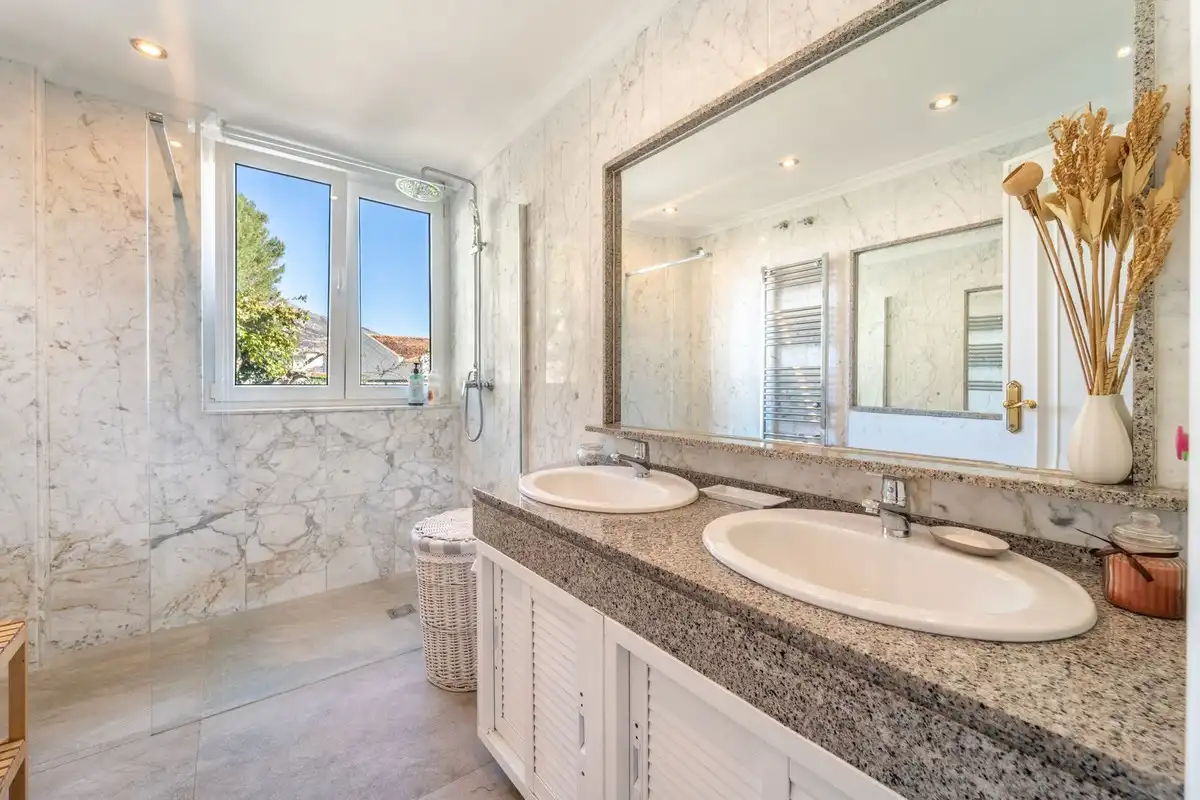 Bathroom of Apartments for sale in Benalmádena  with Air Conditioner, Private garden and Terrace