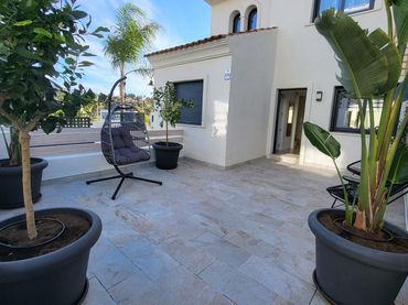 Reihenhaus mit Balkon zur Miete in Benamara - Atalaya
