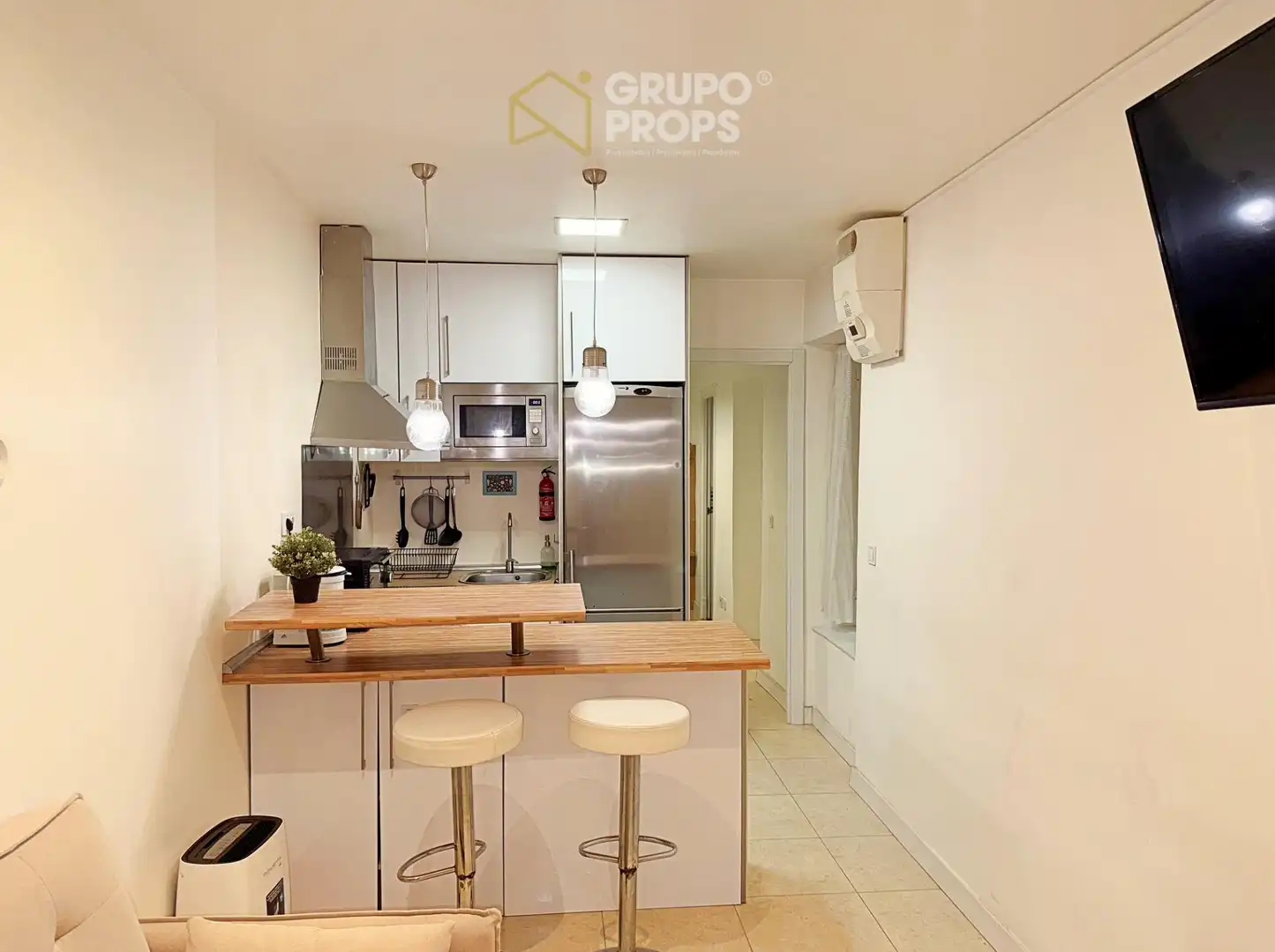 Cocina de Piso en venta en Madrid con Calefacción, Terraza y Amueblado