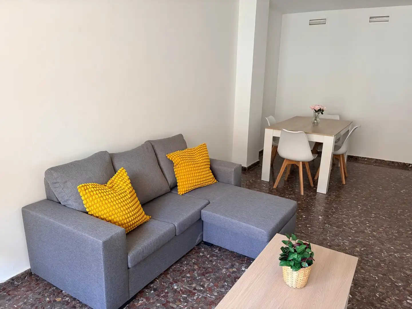 Flat for rent in Valencia, Valencia