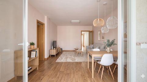 Foto 2 de Piso en venta en Heroe de Sostoa, Parque Ayala - Jardín de la Abadía - Huelín, Málaga Capital