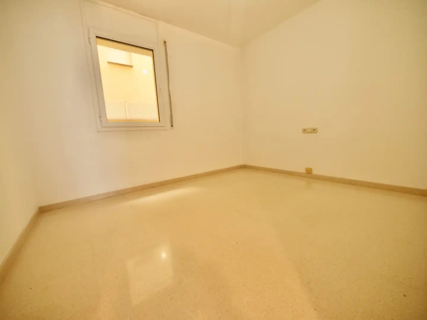 Piso de alquiler en Terrassa con Calefacción, Terraza y Horno
