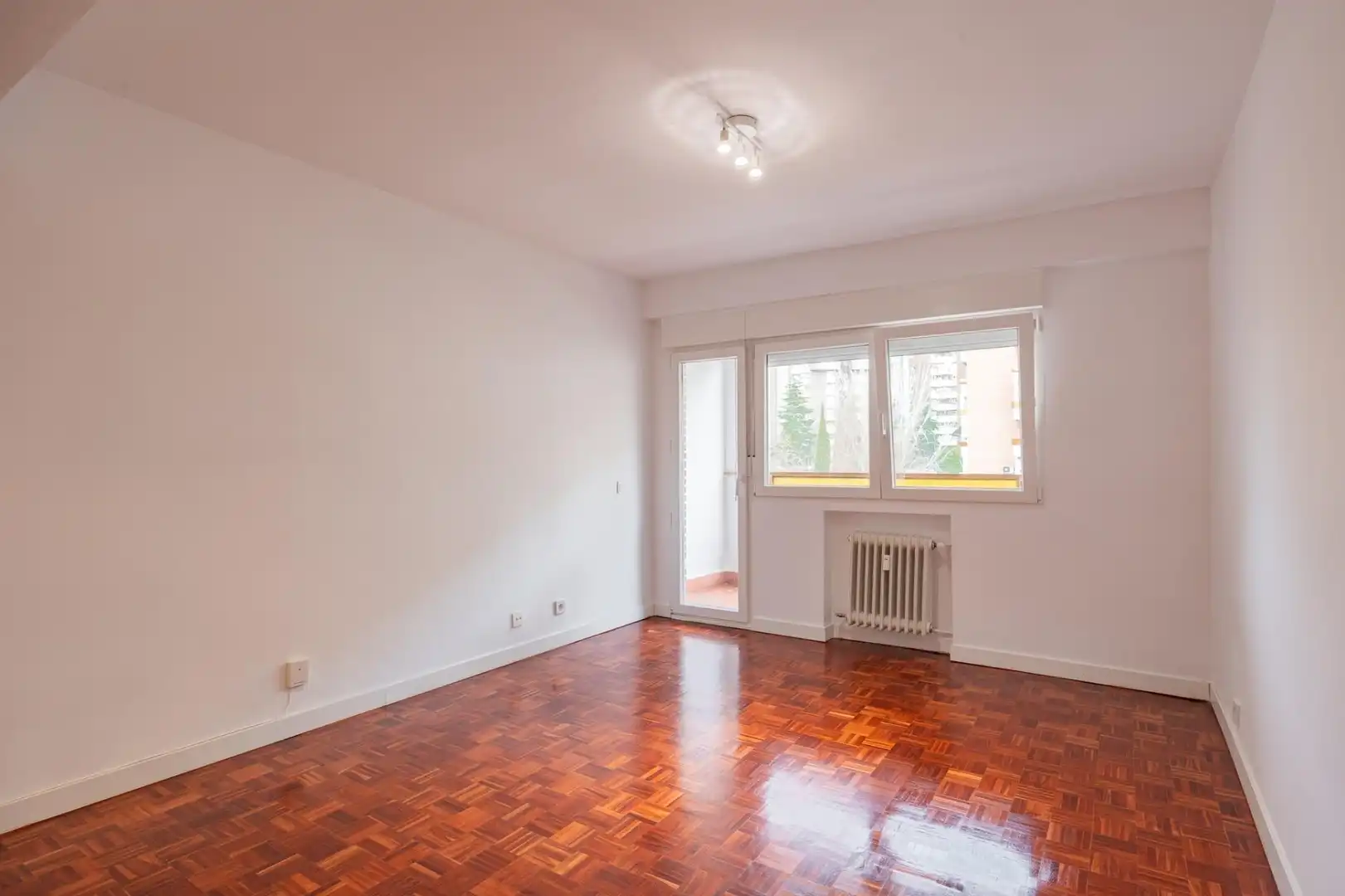 Bedroom of Flat for rent in Madrid  with Parquet flooring and Terrace