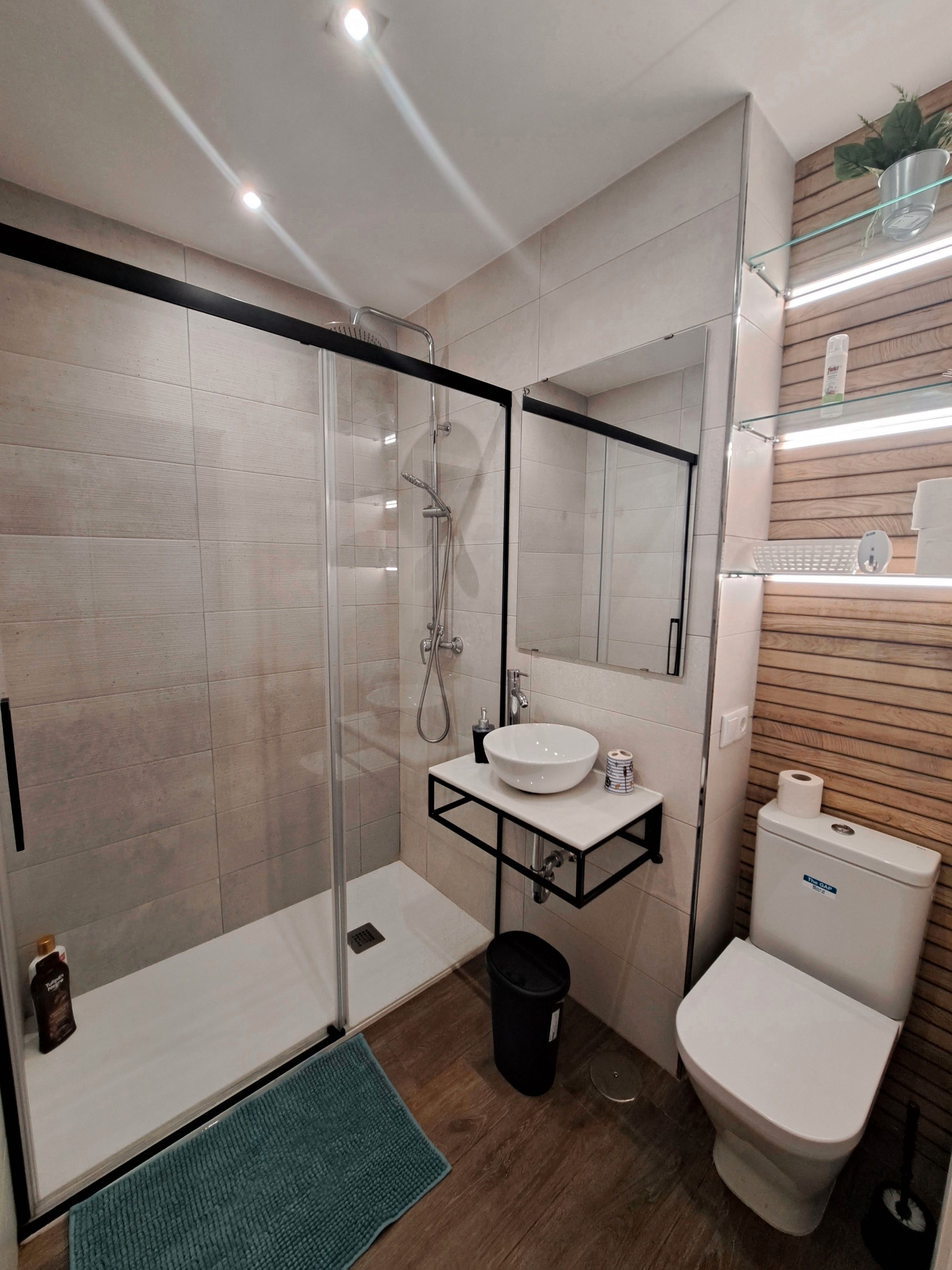 Bathroom of Flat to rent in Sanlúcar de Barrameda  with Air Conditioner, Heating and Furnished