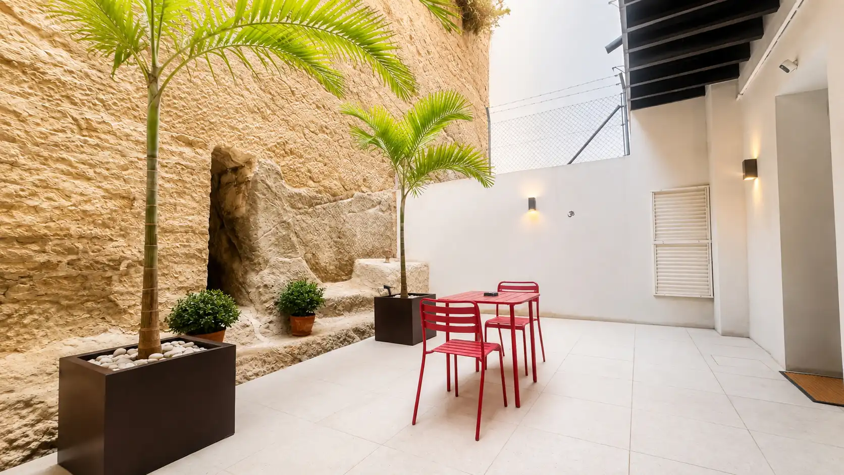 Terrasse von Wohnung zum Verkauf in Alicante / Alacant mit Klimaanlage, Privatgarten und Abstellraum