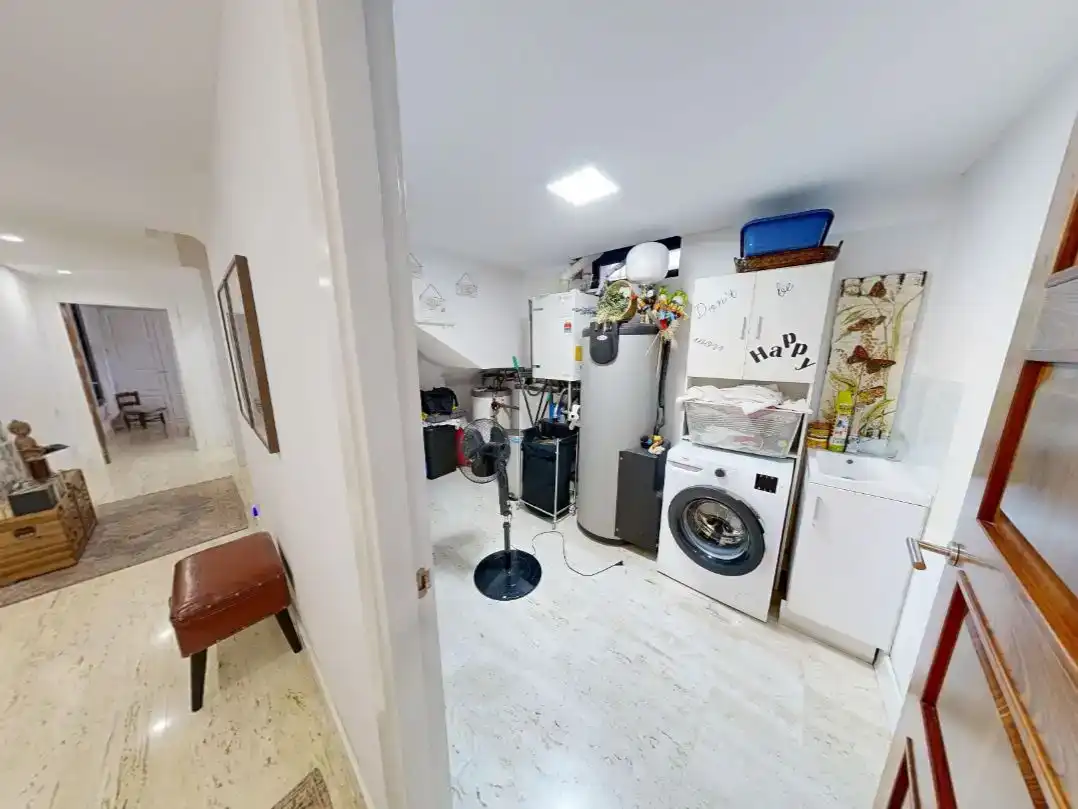 Flat for sale in Boadilla del Monte  with Air Conditioner, Private garden and Parquet flooring